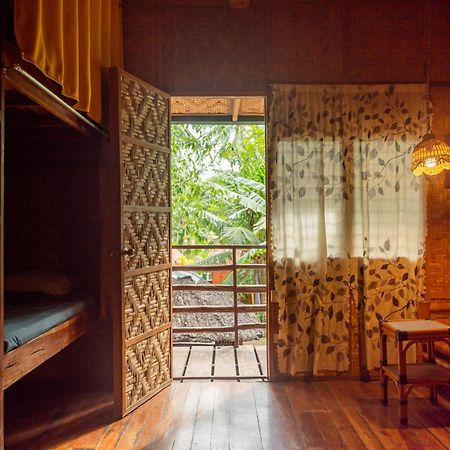 Panglao Chocolate Hills Hostel Екстер'єр фото
