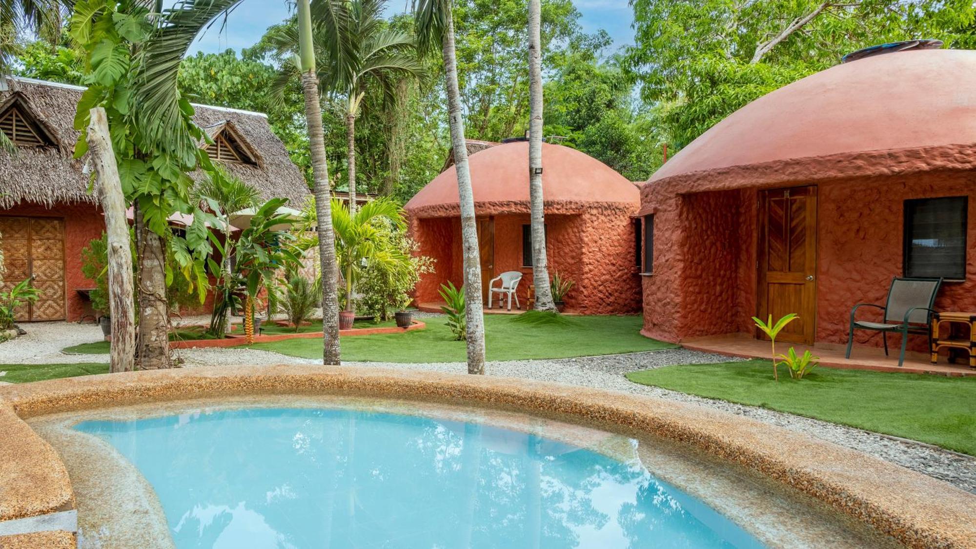 Panglao Chocolate Hills Hostel Екстер'єр фото