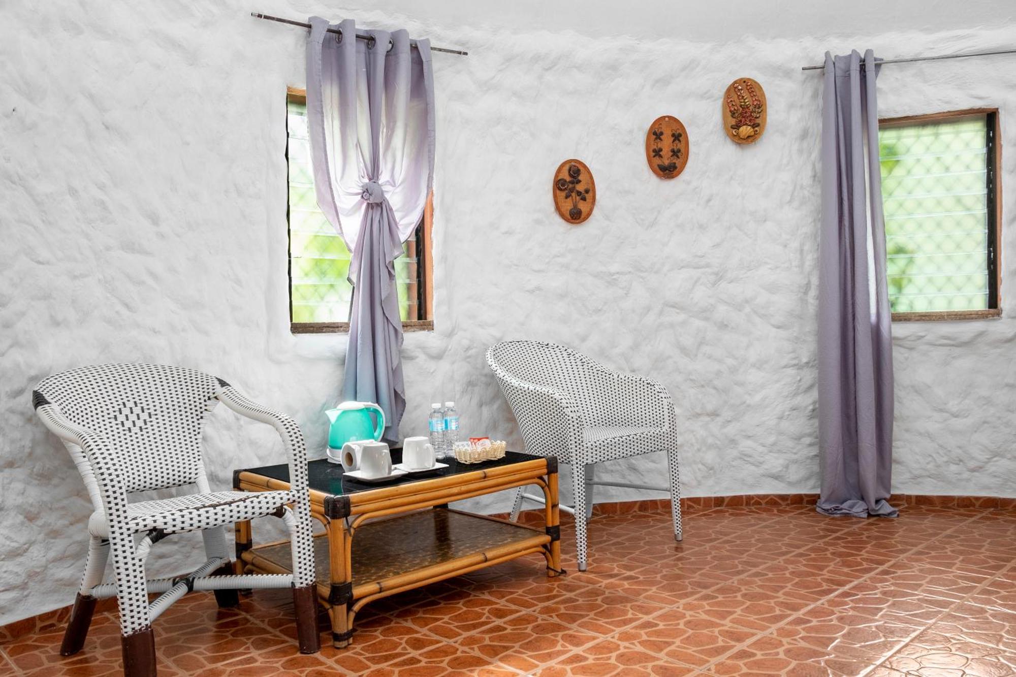 Panglao Chocolate Hills Hostel Екстер'єр фото