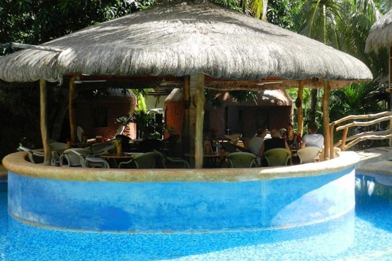 Panglao Chocolate Hills Hostel Екстер'єр фото