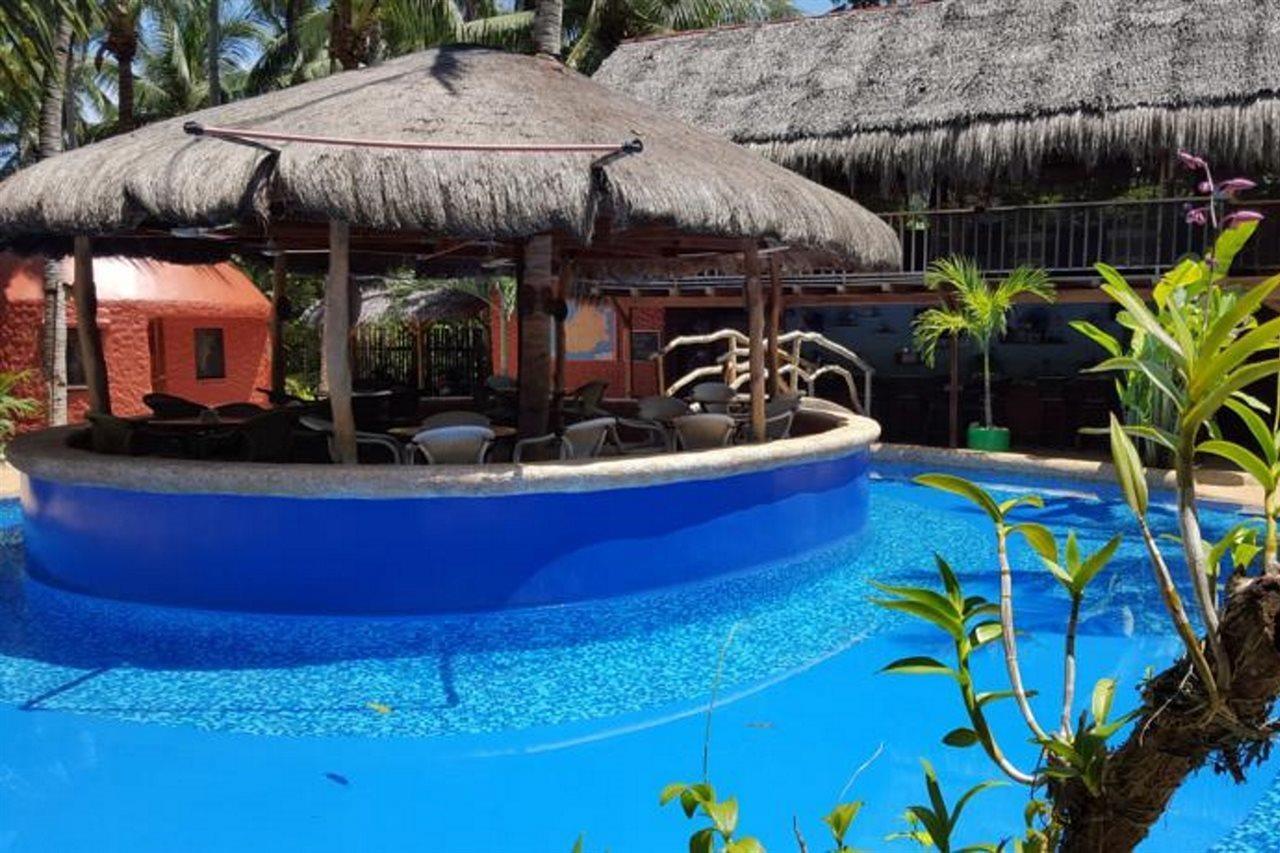 Panglao Chocolate Hills Hostel Екстер'єр фото